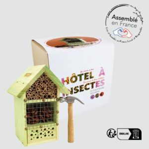 Hôtel à insectes personnalisé